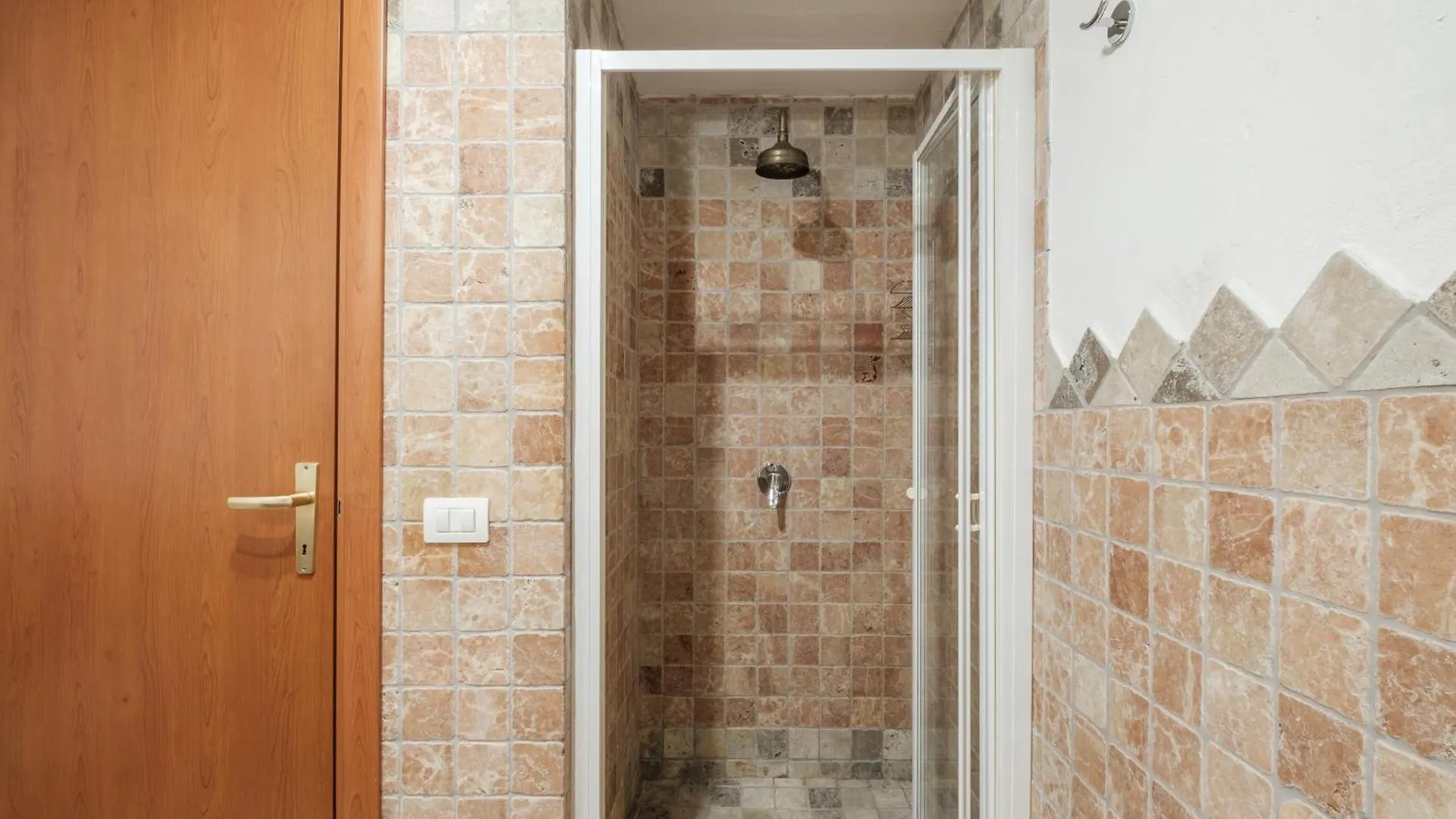 לה מדלנה Lussuosa Villa Privata - Piscina A 180 Sul Mare 0*, לה מדלנה איטליה